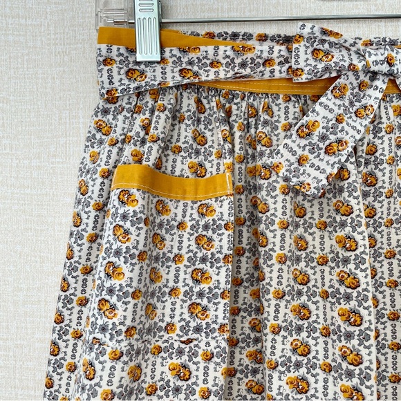 Vintage Handmade Floral Skirt Apron with Long Ties - Picture 2 of 6